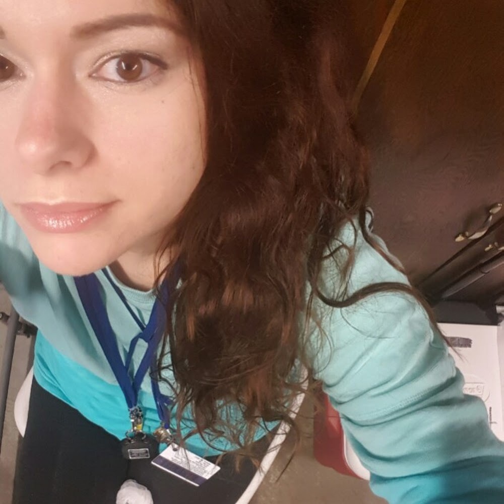 Meet your Posher, Lauragp